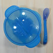 صورة طبق طعام أطفال بقاعدة لاصقة وملعقة سيليكون من ترو - أزرق
